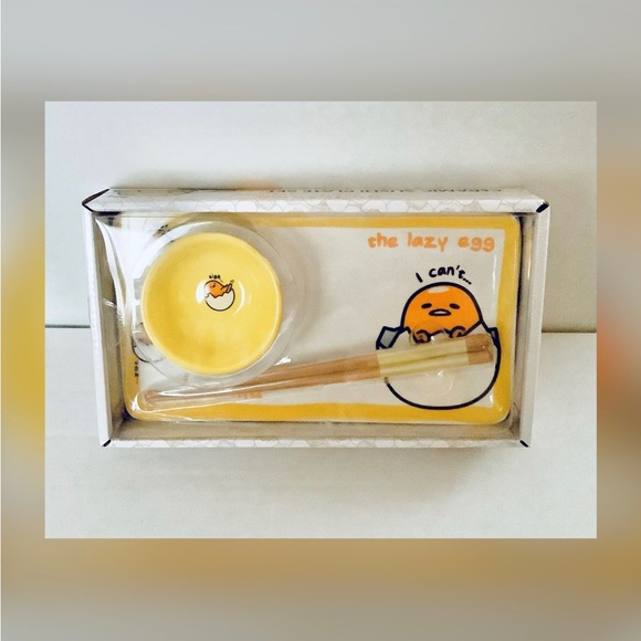 Sanrio Hello Kitty and Friends Gudetama The Lazy Egg 3 Piece Sushi Plate Set - Picture 7 of 9